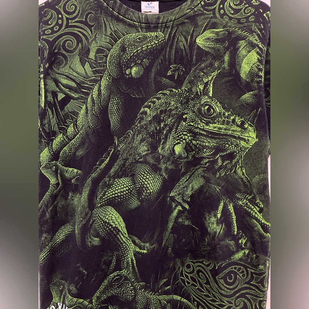 Vintage 90s Iguana Jungle All Over Print (AOP) Graphic Tee, Size M, Greens